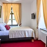 호텔 Lovcu Kralovych 체스키크룸로프