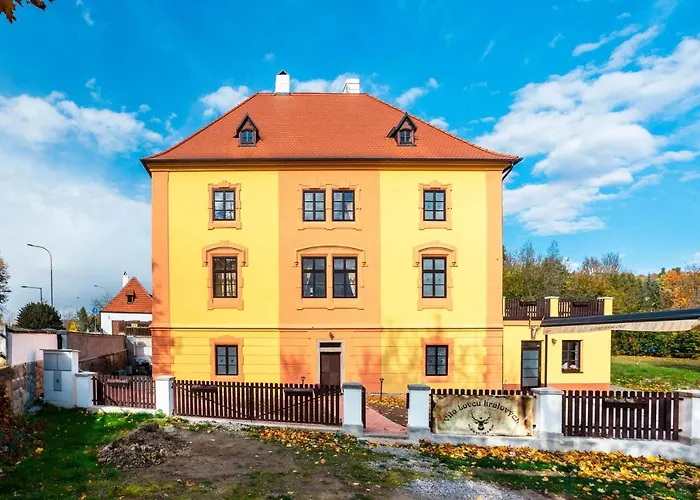 Hotell Lovcu Kralovych *